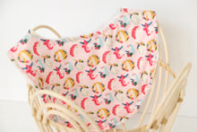 Load image into Gallery viewer, Snap Closure Bib